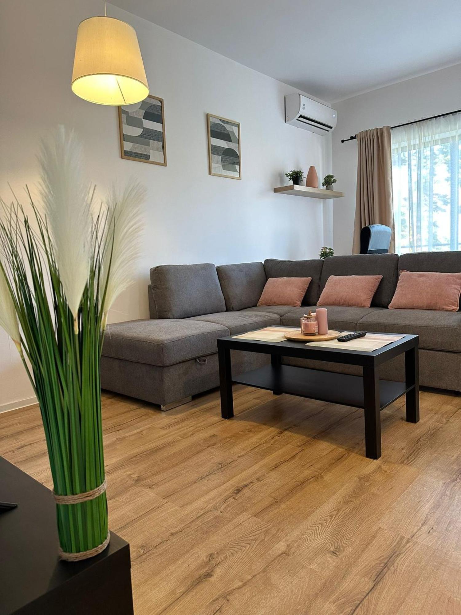 Glam Apartments Lipatti Near Iulius Mall And City Center Тімішоара Екстер'єр фото