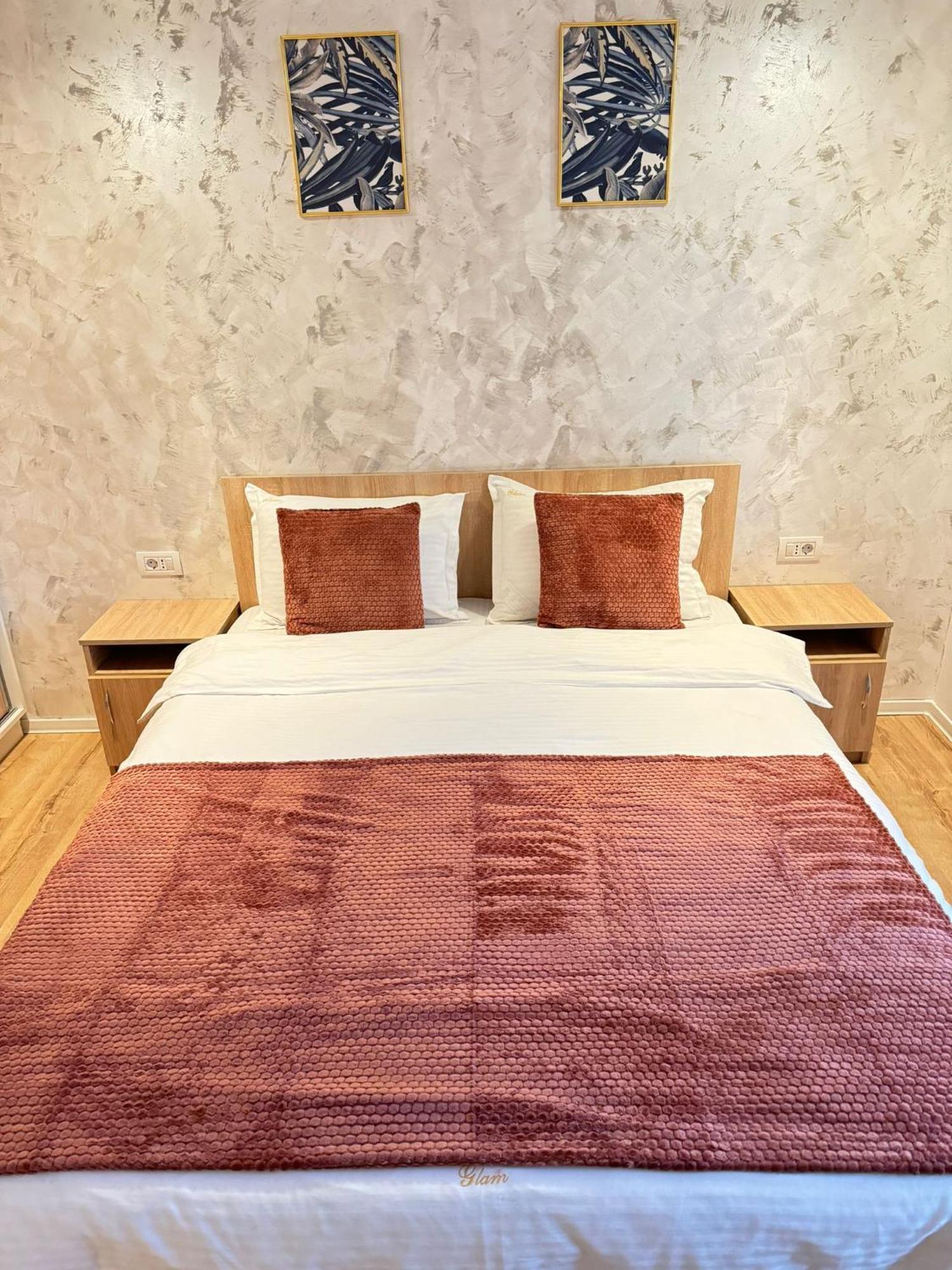 Glam Apartments Lipatti Near Iulius Mall And City Center Тімішоара Екстер'єр фото